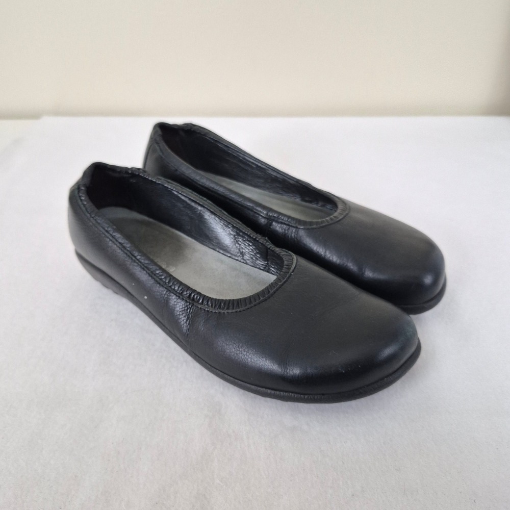 Naot Kirei Black Leather Ballet Flats US 8.5 EU Sz 39 Comfort Shoes Slip On